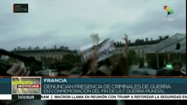 Policía francesa reprime protesta de mujeres contra la visita de Trump