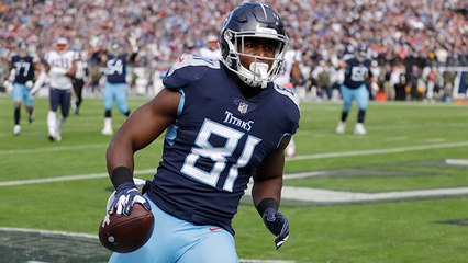 Jonnu Smith shreds through defender on catch-and-run