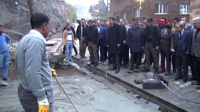 Bitlis Bakan Kurum, Bitlis'te Şehit Polis Amirinin İsminin Verildiği Parkın Açılışına Katıldı