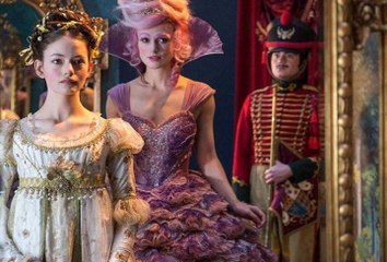 ماكنزي فوي تتحدث عن أزيائها السحرية في فيلم The Nutcracker and the Four Realms