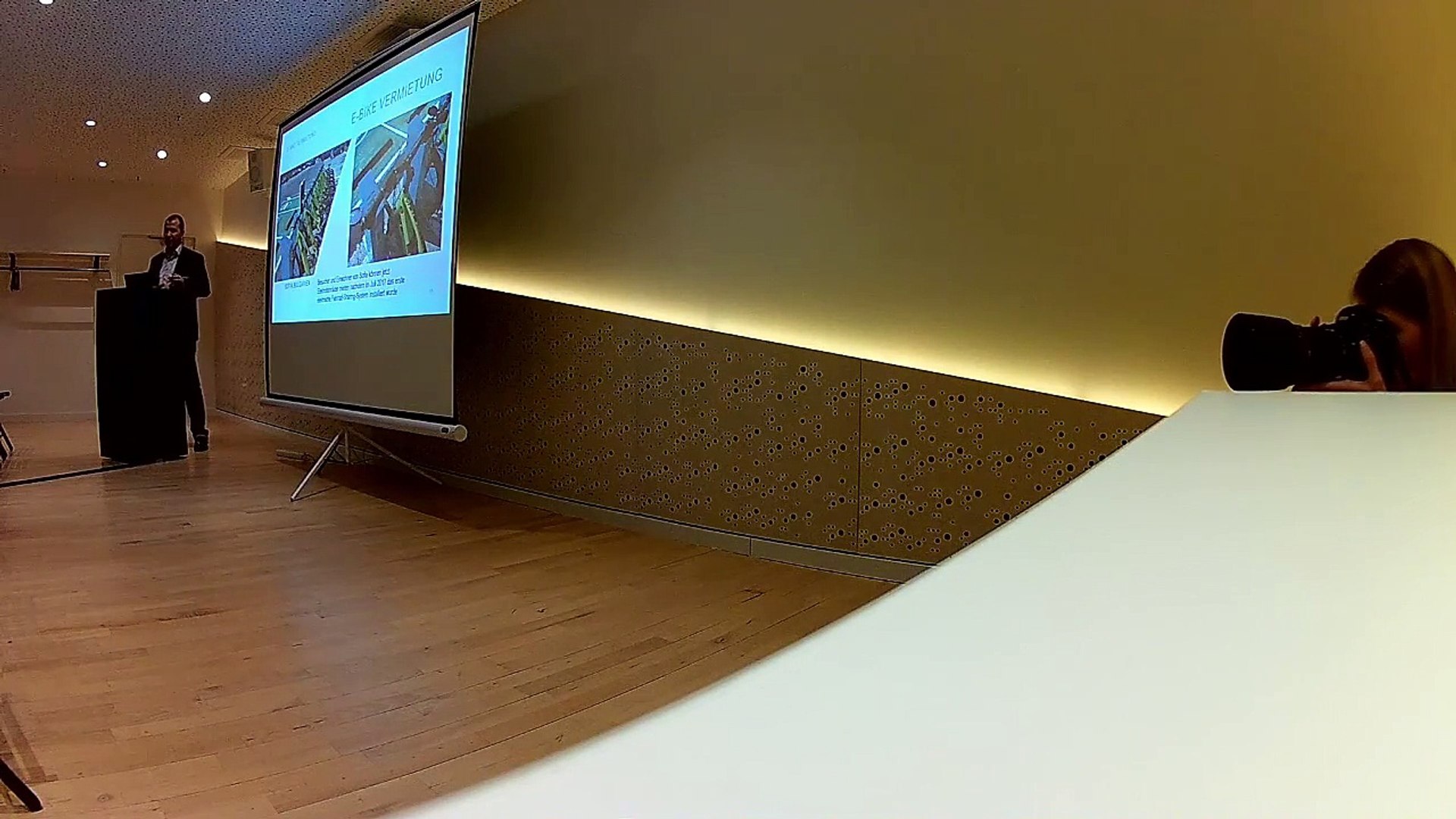 ⁣Iliya Gatsev-IoT und Smart City-Anwendungen in Bulgarien und Deutschland- IoTCamp 2018