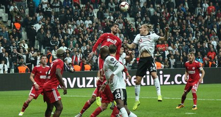 Son Dakika! Sahasında Sivasspor'u Konuk Eden Beşiktaş, Sahadan 2-1 Mağlup Ayrıldı!