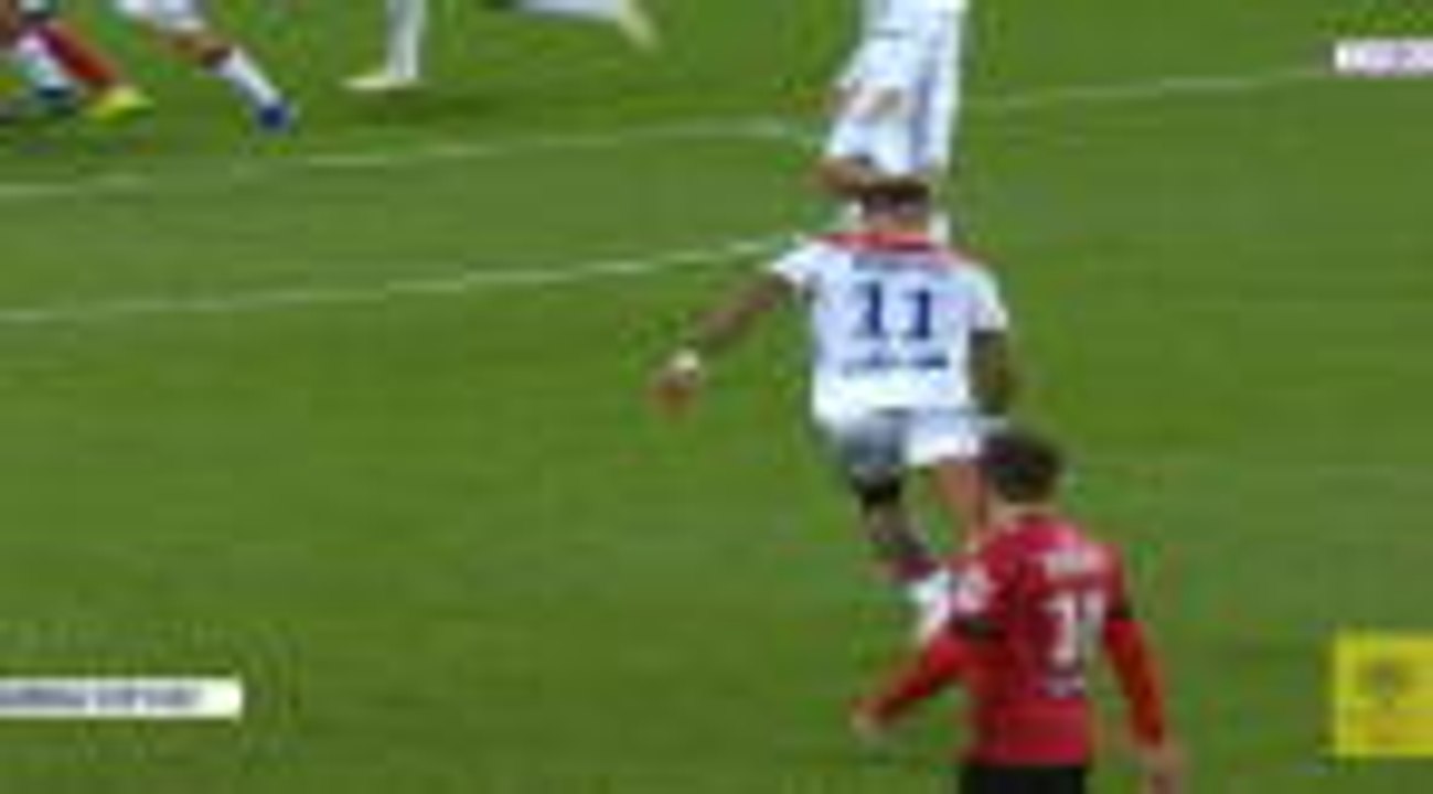 Memphis fires rocket in top corner