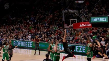 Jusuf Nurkić - 3 žestoka dunka v Boston