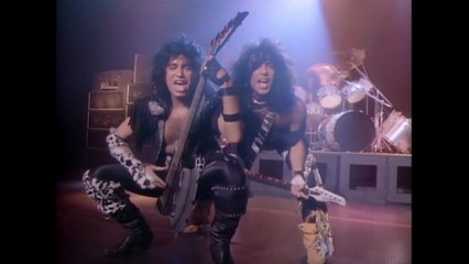 Kiss - Heaven's On Fire