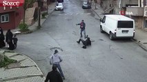 Sultangazi’de bıçaklı saldırı kamerada