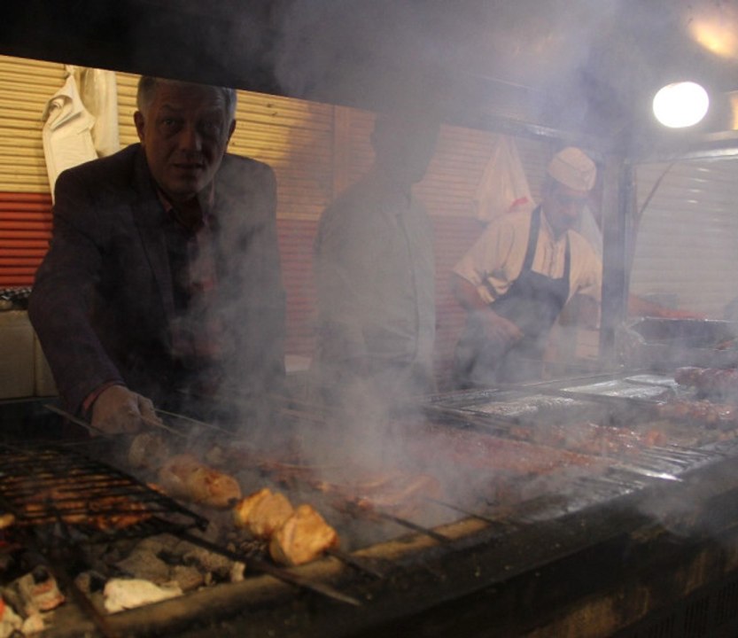 Süleyman Usta'ya Ait Kebapçıda Çalışan, Bir Süre Sonra Kendi Dükkanını Açıyor