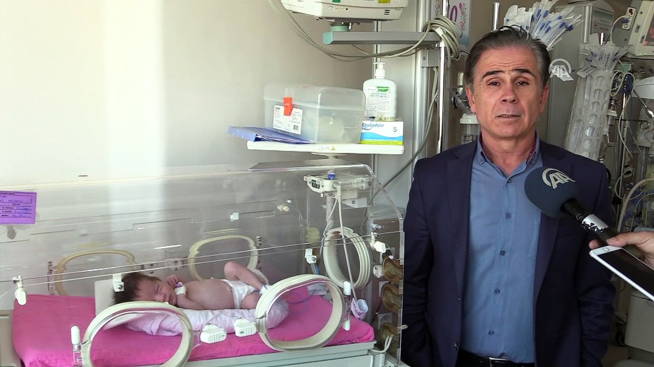 23 günlük bebeğe kasıktan kalp ameliyatı - İZMİR