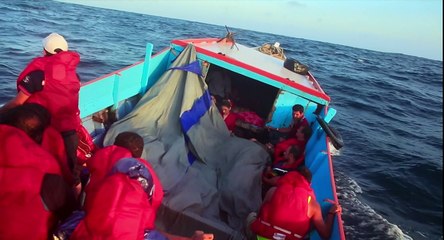 BBC Storyville 2016 Chasing Asylum Inside Australias Detention Camps