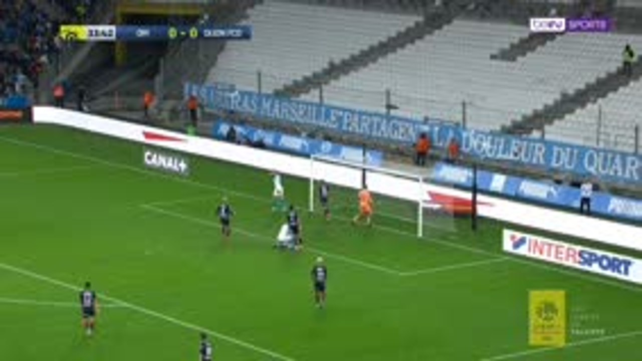 لقطة: الدوري الفرنسي: ميتروغلو يُهدر هدفًا مؤكّدًا لمرسيليا أمام مرمى ديجون المُشرَّع