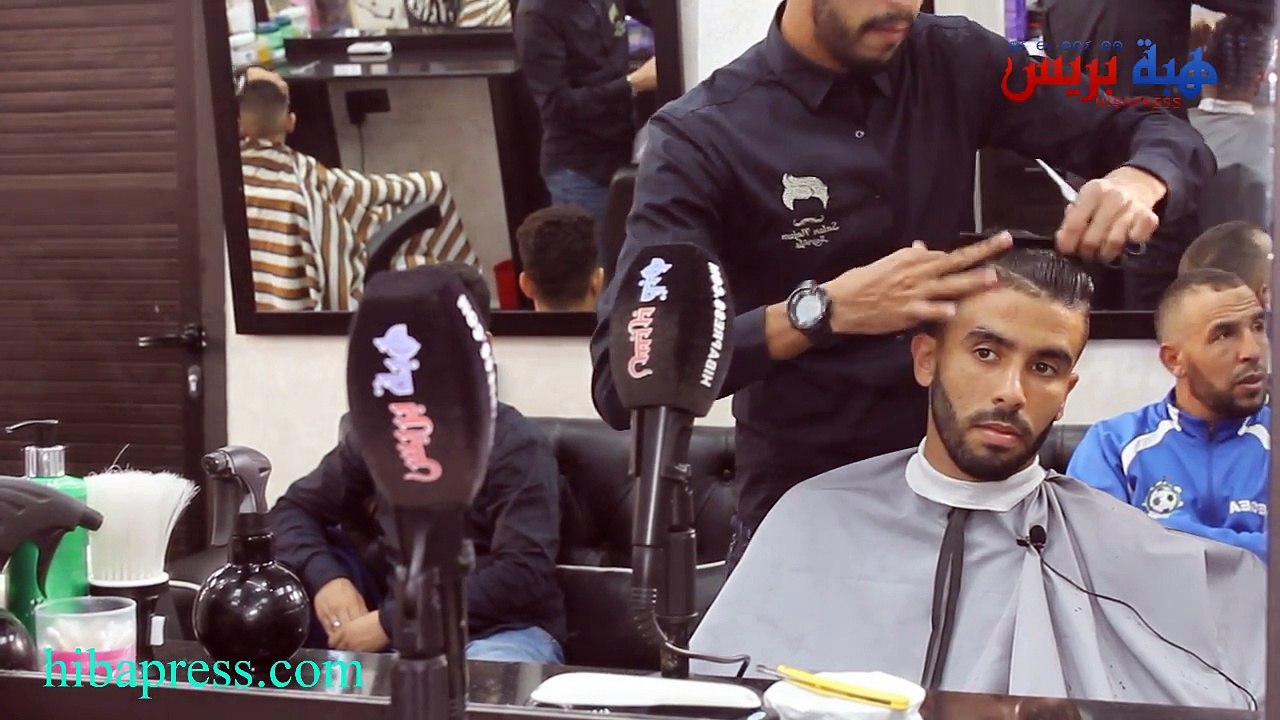 داخل صالون الحلاقة ديال الدرب: نجم حسنية أكادير...