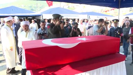 Süngü Tepe Üs Bölgesi'nde Şehit Olan Topçu Er Yusuf Önder Son Yolculuğuna Uğurlandı