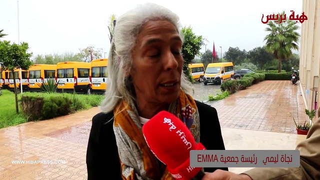 المجلس الإقليمي للنواصر يوزع 12سيارة للنقل المدرسي على جمعيات المجتمع المدني للحد من الهدر المدرسي