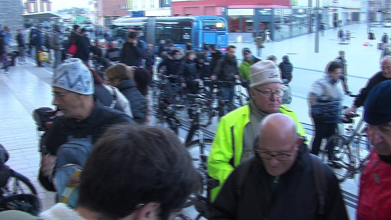 Actus : A vélo, bien s’éclairer pour sa sécurité - 12 Novembre 2018