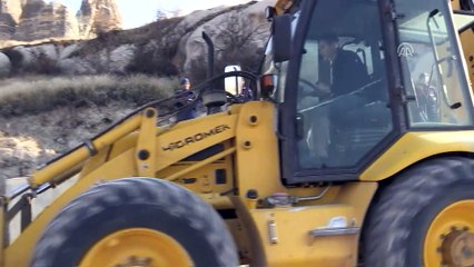 Peribacaları arasındaki kaçak yapılar yıkılıyor - NEVŞEHİR
