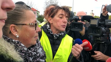 François de Rugy interpellé par les gilets jaunes