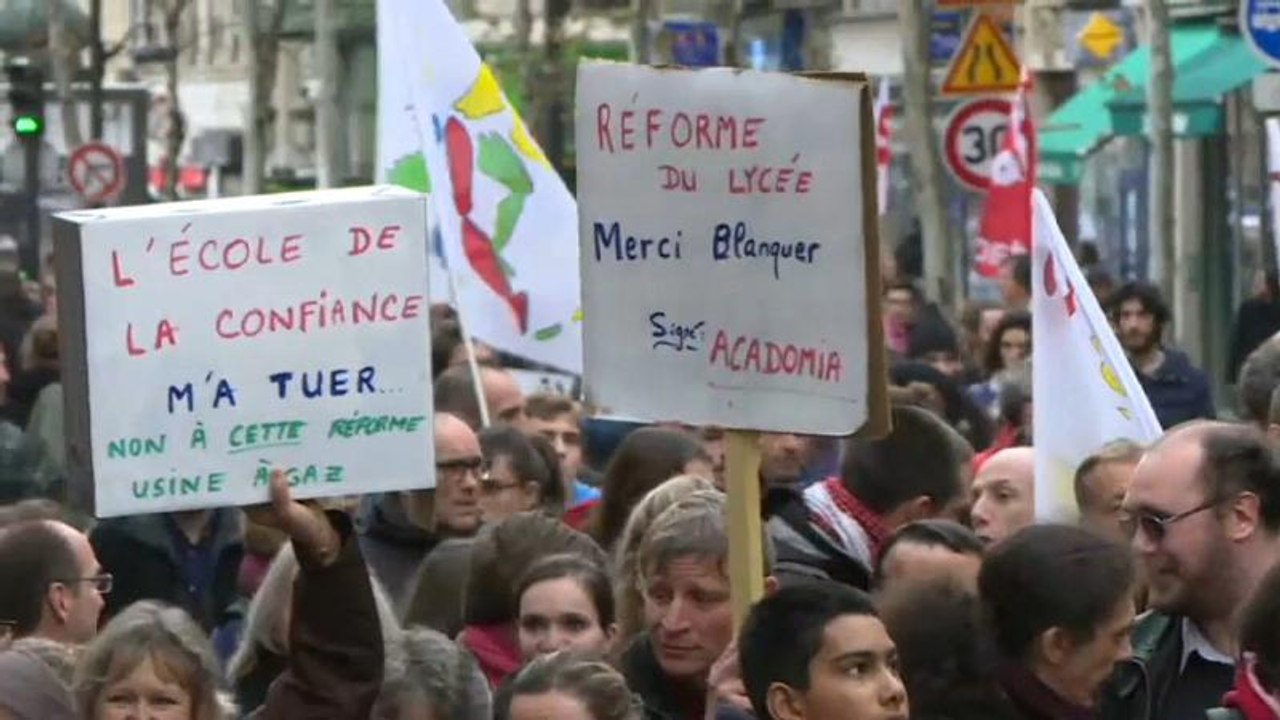 Education : dans la rue contre les suppressions de poste