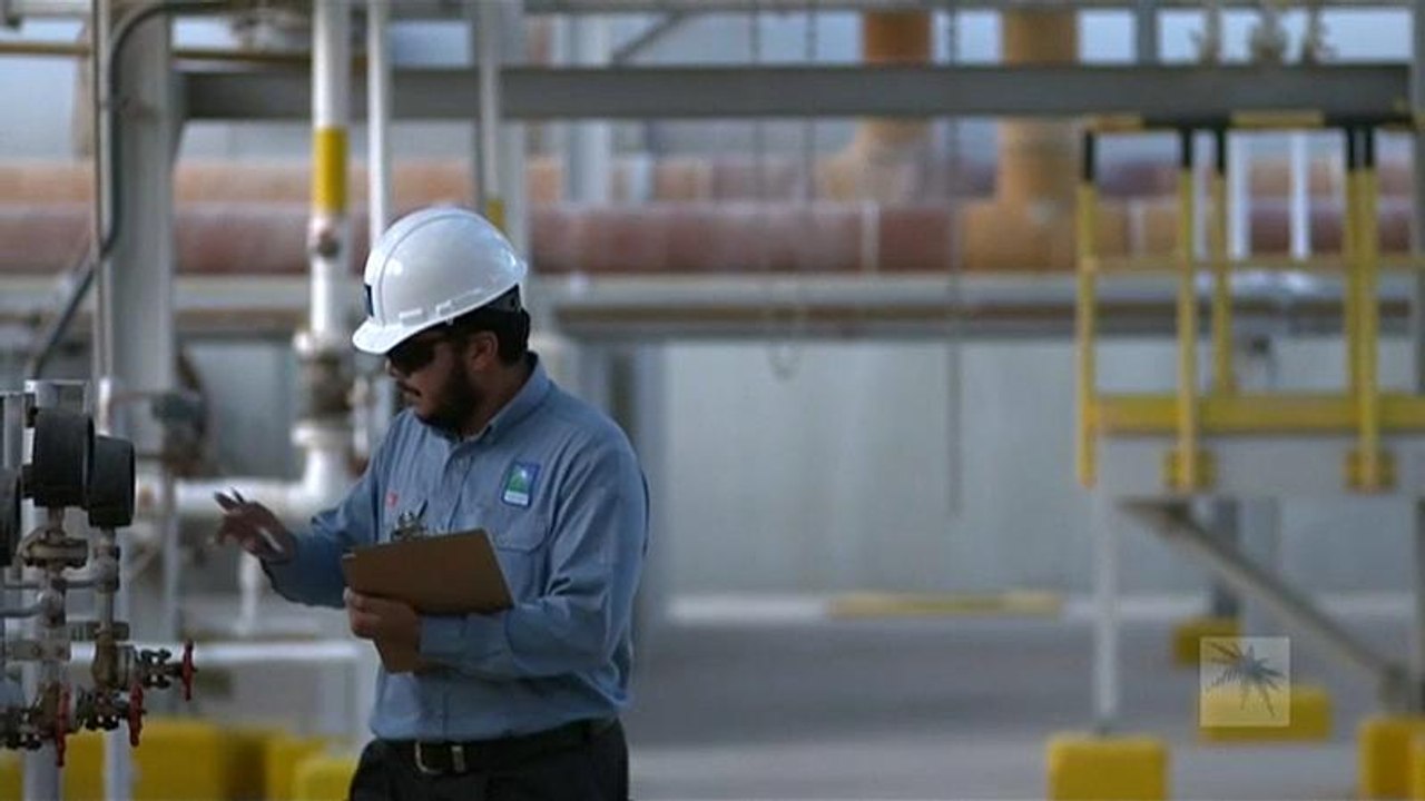 Saudis fördern weniger – Ölpreise steigen