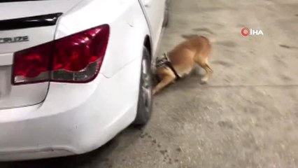 Van'da Bir Otomobilin Yakıt Deposunda 757 Gram Esrar Ele Geçirildi