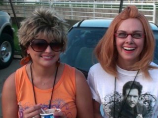 Laura Bell Bundy - Laura Bell Bundy And Miranda Lambert CMT Vote Video