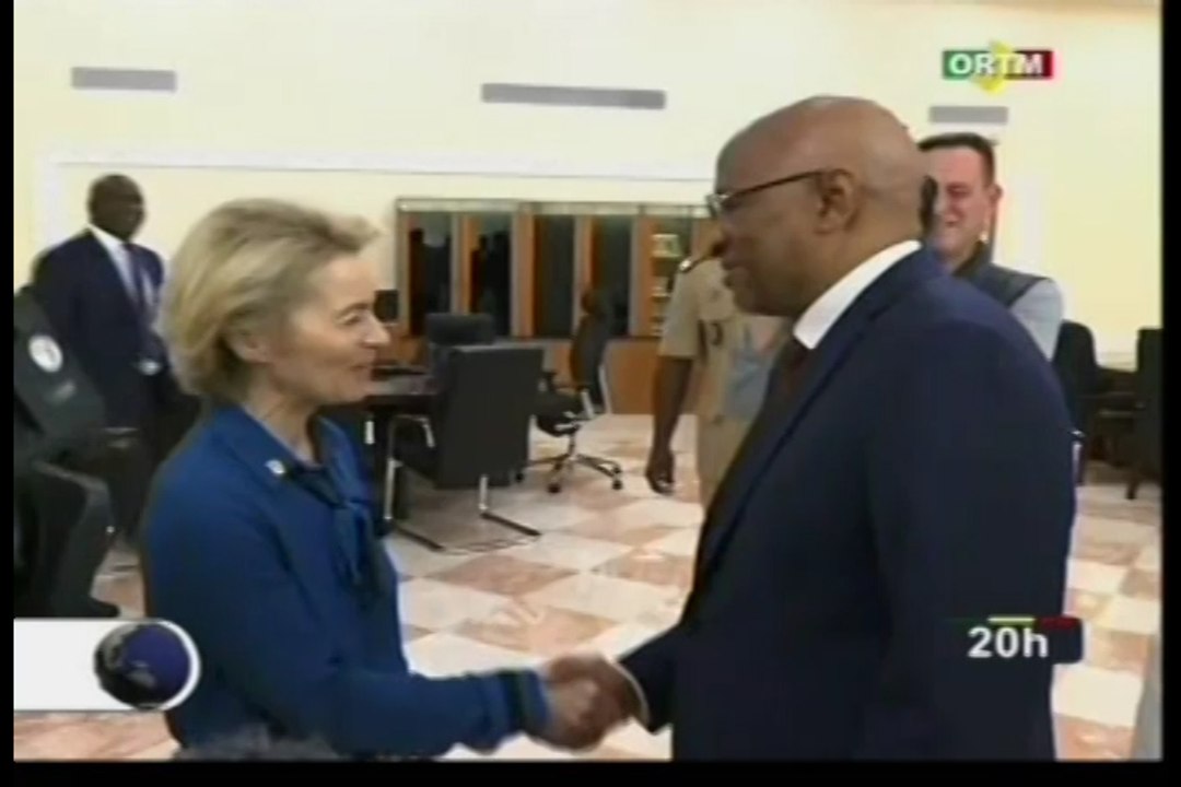 ORTM/La Ministre Allemande de la Défense Ursula Von Leyem rend visite au Premier ministre pour parler de la formation des militaires a travers l’EUTM