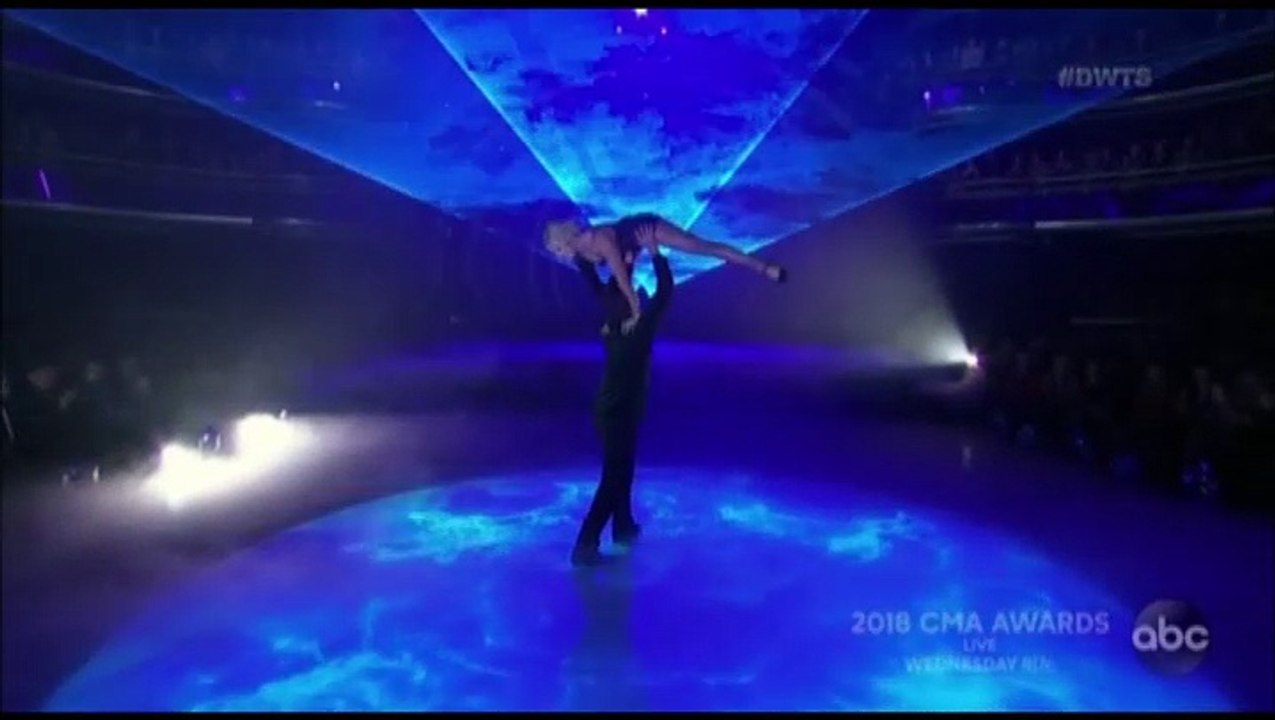 Milo Manheim & Witney Carson - Argentine Tango