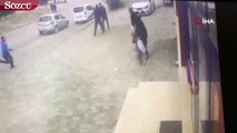 Sokak ortasında pompalı tüfekli kız kavgası