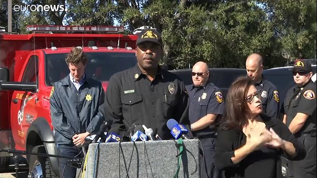 Десятки жертв пожаров в обугленной Калифорнии