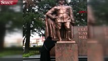 Tekirdağ'da Atatürk anıtına baltalı saldırı