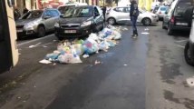 Laeken : Excédés, commerçants et riverains de la rue Marie-Christine à Laeken balancent leurs poubelles en rue