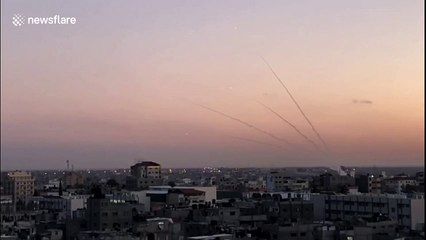 Israel and Palestinian militants trade heavy fire across border