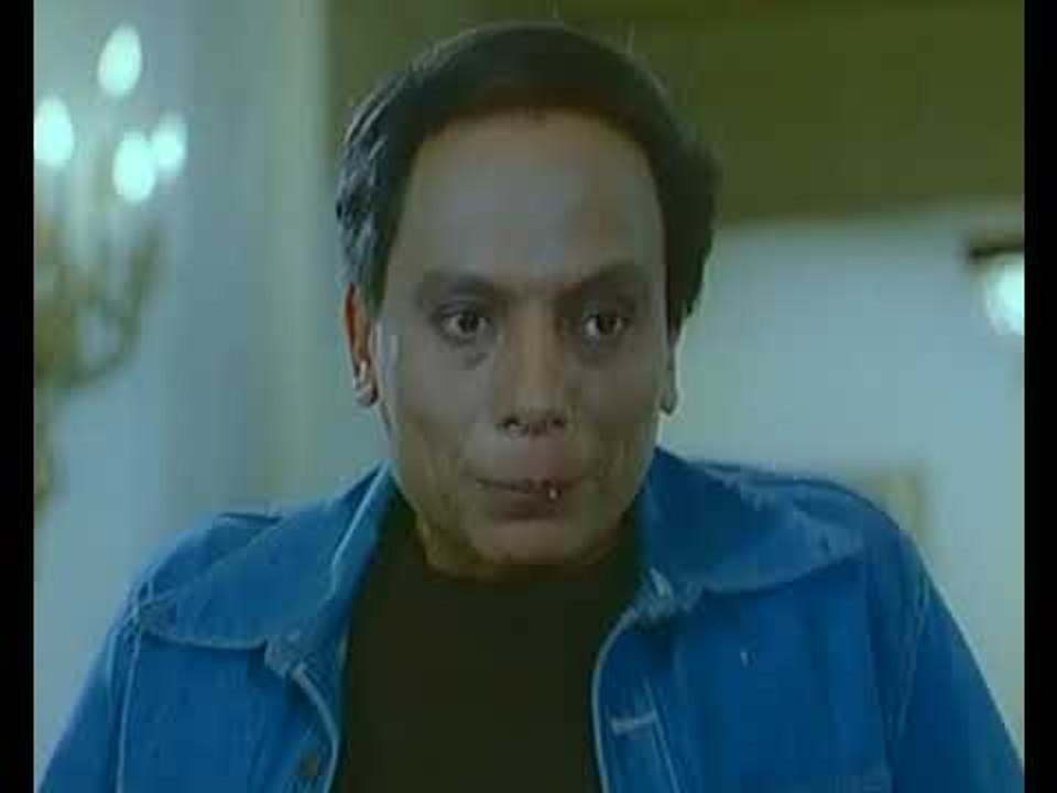 إعتراف الزعيم بحبه لخيرية وهى لا تبالي | فيلم حتى لا يطير الدخان