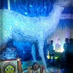 Indian Bengale Durga Puja looking that