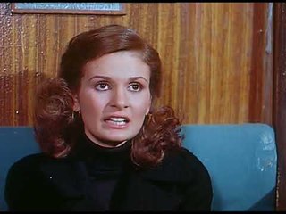 بس معنديش أقراص للحزن لأن دة موجود طبيعي | فيلم الإنسان يعيش مرة واحدة