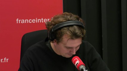 L'enterrement de Stan Lee avec ses super-héros - Le Sketch avec François Reynaert