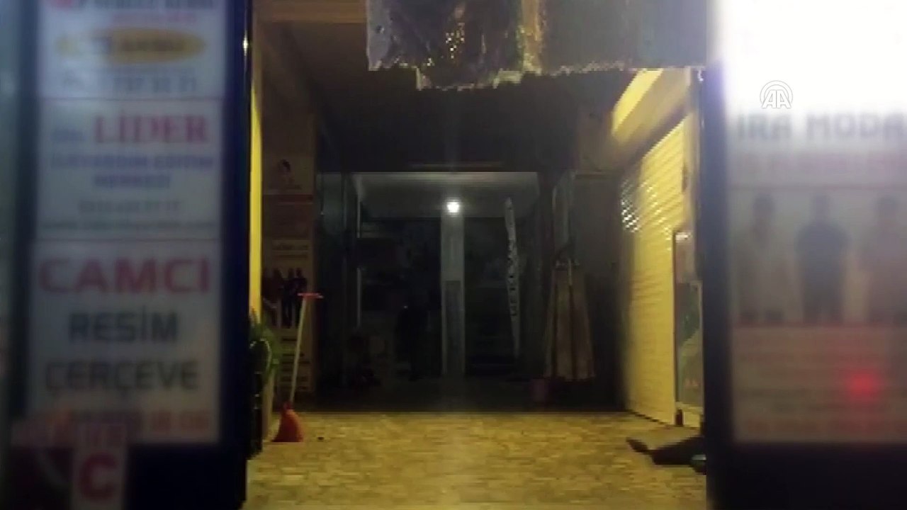 Bağcılar'da yangın: 2 ölü - İSTANBUL