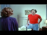 عايزة تعرفي الرجالة إزاي بيقلعوا هدومهم ... | فيلم ليلة شتاء دافئة