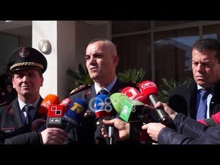 Ora News - Dyshime për daljen e tezës, anulohet konkursi i gradave