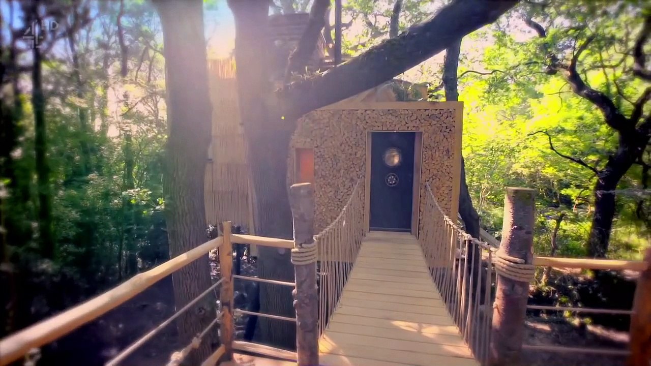 Gee Clarkes Amazing Spaces Series 7 3 of 8 Mobile Juice Bar