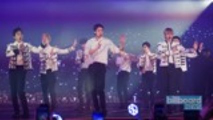 EXO's 'Don't Mess Up My Tempo' Earns First Top 40 Entry on Billboard 200 | Billboard News