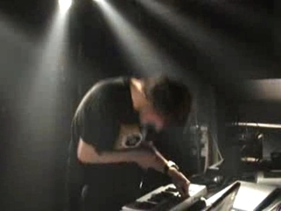 Debmaster 2 Escales Experimentales #2 22/12/07 Teriaki