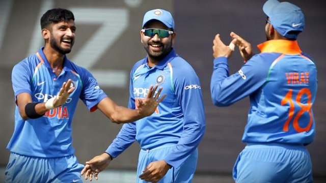 Virat Kohli and Rohit Sharma gave me freedom to express ,says Khaleel Ahmed| वनइंडिया हिंदी