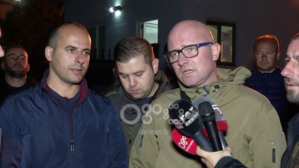 Ora News - Protesta tek Astiri, Strazimiri: U ofenduan në mënyrë rrugaçërore