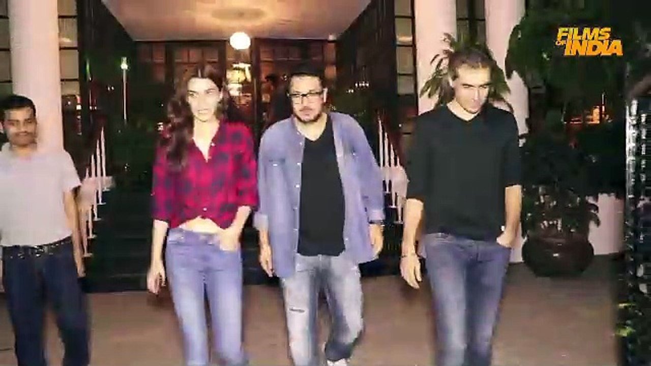 Kriti Sanon, Imtiaz Ali & Dinesh Vijan in Juhu Spotted