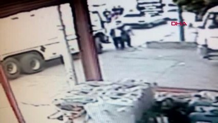 Şanlıurfa Özel - 'Bahçe Sınırı' Kavgası Yaptığı Kuzenine Kurşun Yağdırdı... O Anlar Kamerada