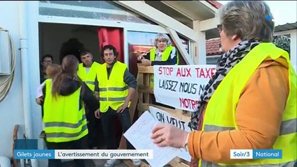 Prix des carburants : les "gilets jaunes" en pleine préparation pour samedi