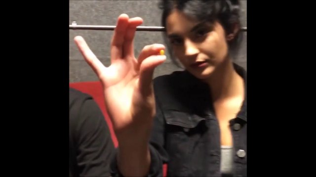 Le tour de magie qu'elle fait est FOU....