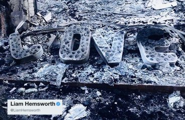 Liam Hemsworth shares picture of house remains