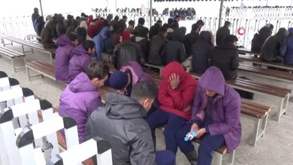 Yunanistan'ın Darp Edip, Geri Gönderdiği Mülteciler Türkiye'ye Teşekkür Etti