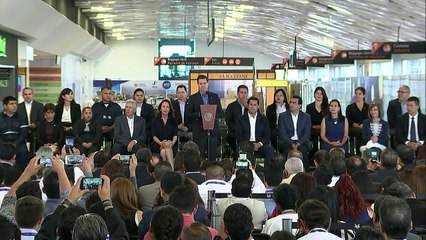 Presidente de México y antecesor, acusados por defensa del Chapo